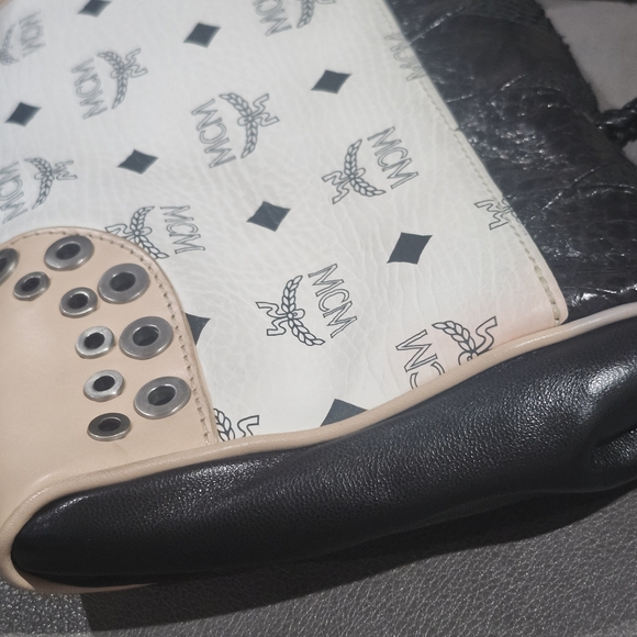 MCM Limited Edition 2 Way Bag, Made In Italy - Picture 4 of 13